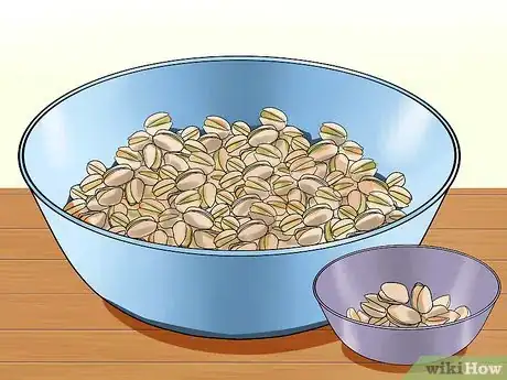 Imagen titulada Eat Pistachios Step 7