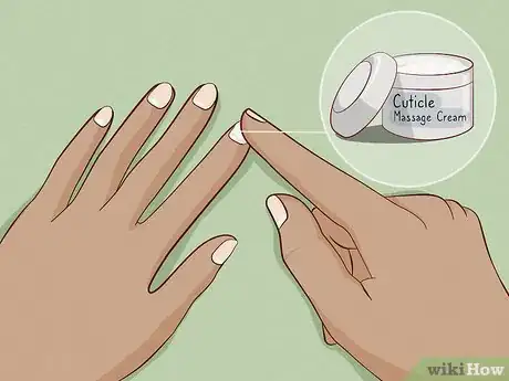 Imagen titulada Get Long Nails Step 4