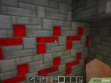 Imagen titulada Create Flickering Redstone Torches in Minecraft Step 1