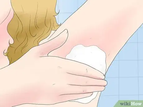 Imagen titulada Shave Your Armpits Step 10