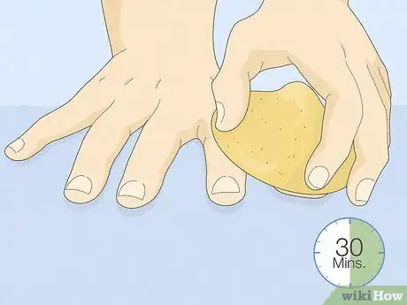 Imagen titulada Get Rid of White Spots on Your Nails Step 4