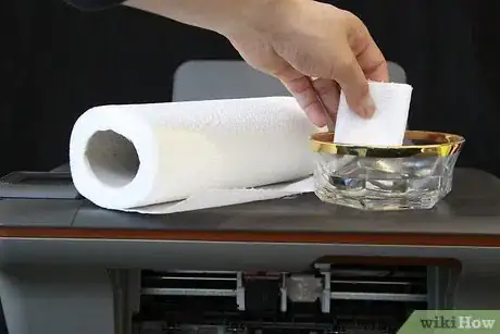 Imagen titulada Clean an Inkjet Printer's Print Head to Reduce Streaking Step 2