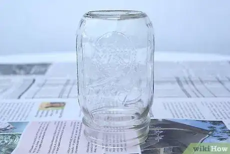 Imagen titulada Decorate a Mason Jar Step 12