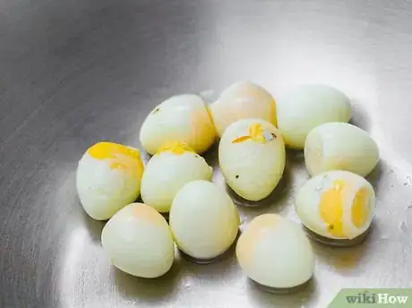 Imagen titulada Pickle Quail Eggs Step 10