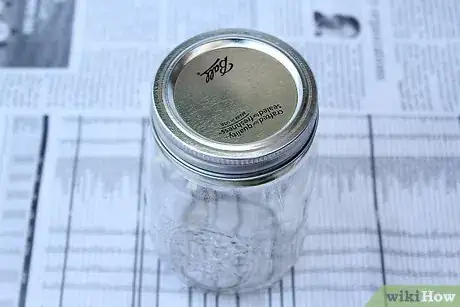 Imagen titulada Decorate a Mason Jar Step 11