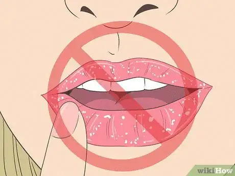 Imagen titulada Make Your Lips Bigger Step 21