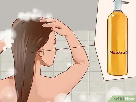 Imagen titulada Smooth Frizzy Hair Step 1