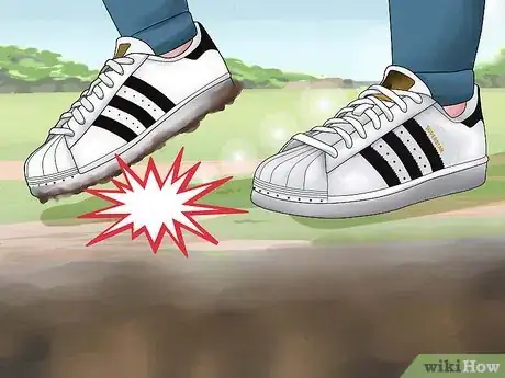 Imagen titulada Keep White Adidas Superstar Shoes Clean Step 3