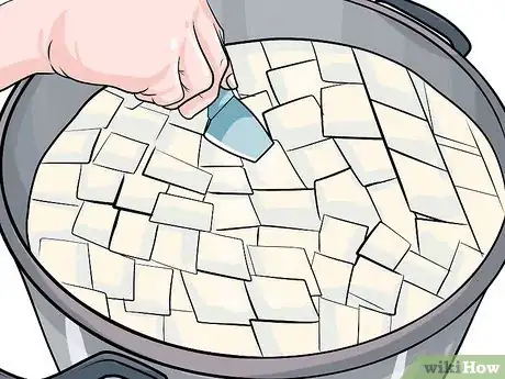 Imagen titulada Make Mozzarella Cheese Step 9