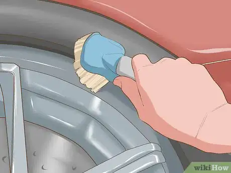 Imagen titulada Clean the Tires on Your Car Step 3