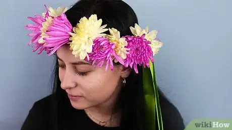 Imagen titulada Make a Flower Crown Step 11