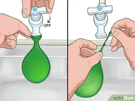 Imagen titulada Fill Up a Water Balloon Step 4