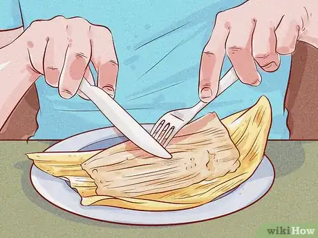 Imagen titulada Eat Tamales Step 2