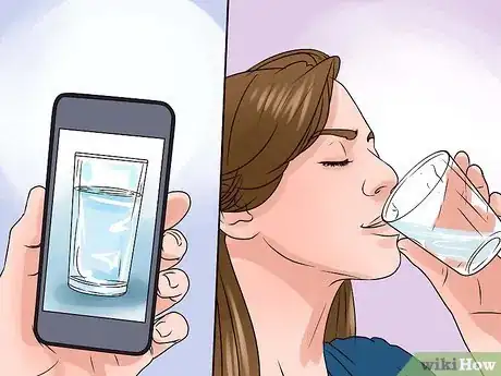 Imagen titulada Get in the Habit of Drinking Water Step 12