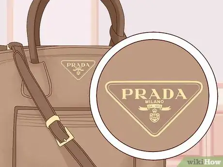 Imagen titulada Spot a Fake Prada Purse Step 2.jpeg