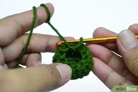 Imagen titulada Crochet a Ball Step 6