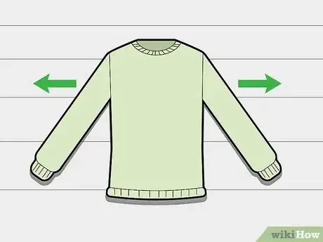 Imagen titulada Fold Long Sleeve Shirts Step 11