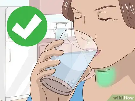 Imagen titulada Treat a Sore Throat After Throwing Up Step 1
