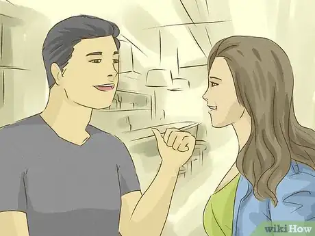 Imagen titulada Avoid Flirting Step 7