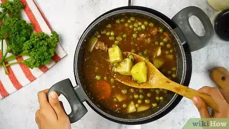 Imagen titulada Thicken Beef Stew Step 11