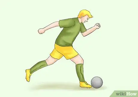 Imagen titulada Trick People in Soccer Step 4