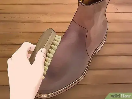 Imagen titulada Dye Leather Boots Step 1