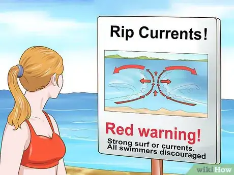 Imagen titulada Stay Safe Around Rip Currents Step 2