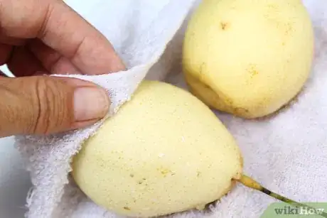 Imagen titulada Eat Asian Pears Step 1