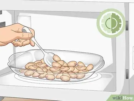 Imagen titulada Roast Brazil Nuts Step 12