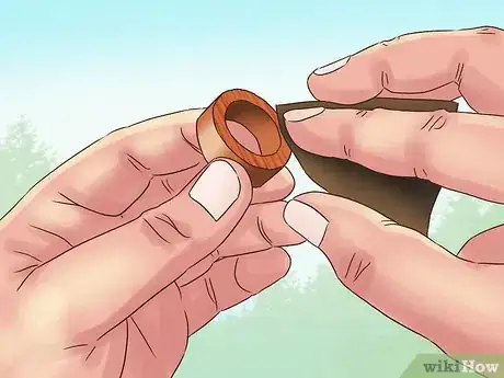 Imagen titulada Make Wooden Rings Step 12