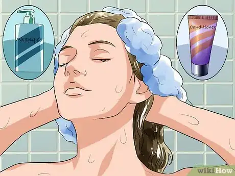 Imagen titulada Get Candle Wax out of Hair Step 14