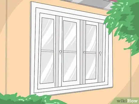 Imagen titulada Open a Door with a Credit Card Step 5