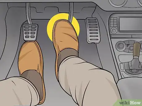 Imagen titulada Stop a Car with No Brakes Step 5