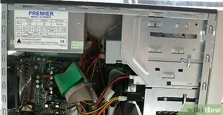 Imagen titulada Install or Change a Computer's Optical Drive Step 2