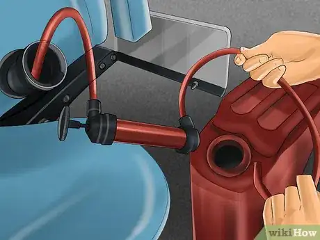 Imagen titulada Drop a Gas Tank Step 8