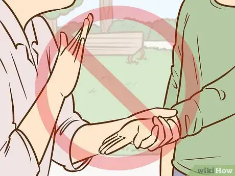 Imagen titulada Deal with Toddlers Who Touch Themselves Step 3