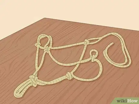 Imagen titulada Tie a Rope Halter Step 13