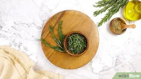 Imagen titulada Make Rosemary Oil Step 1