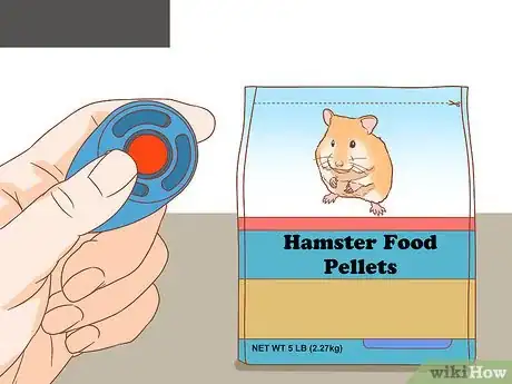 Imagen titulada Train Your Hamster to Come when You Call Step 8