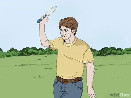 Imagen titulada Throw a Knife Without It Spinning Step 11