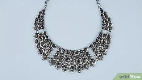 Imagen titulada Clean Costume Jewelry Step 24