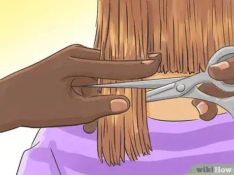 Imagen titulada Cut Hair Straight Step 18