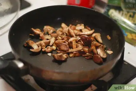 Imagen titulada Make Garlic Mushrooms Step 7