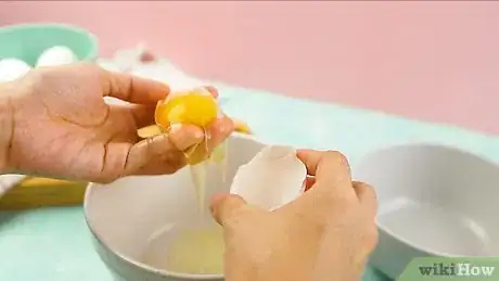 Imagen titulada Make an Egg Facial Mask Step 1