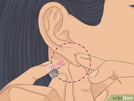 Imagen titulada Put Your Earring Back when It Won't Go in Step 6