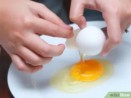 Imagen titulada Tell if an Egg is Bad Step 10