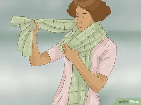 Imagen titulada Wear a Blanket Scarf Step 2