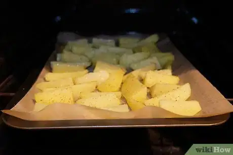 Imagen titulada Keep Roast Potatoes Crispy After Cooking Step 13