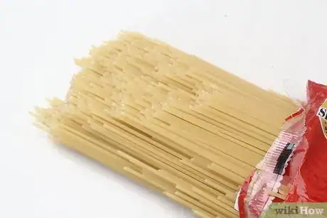 Imagen titulada Build a Spaghetti Bridge Step 14