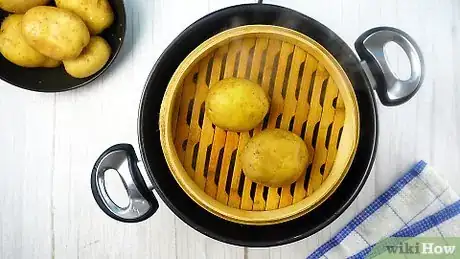 Imagen titulada Steam Potatoes Step 5